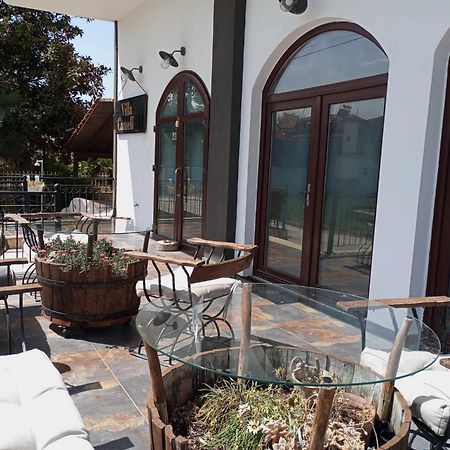 Villa Camellia Vrasná Exteriér fotografie