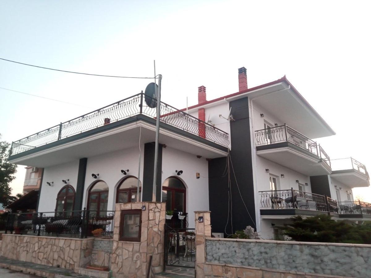 Villa Camellia Vrasná Exteriér fotografie