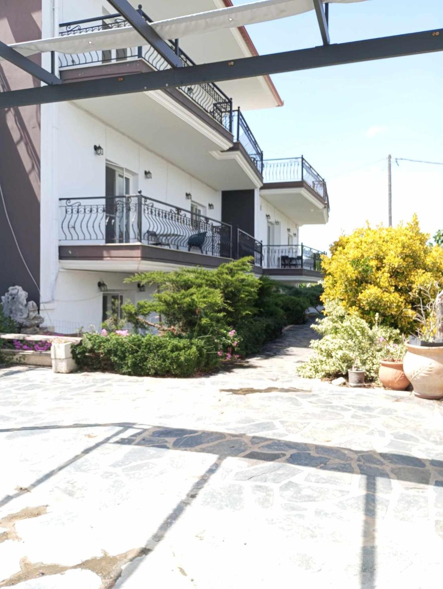 Villa Camellia Vrasná Exteriér fotografie