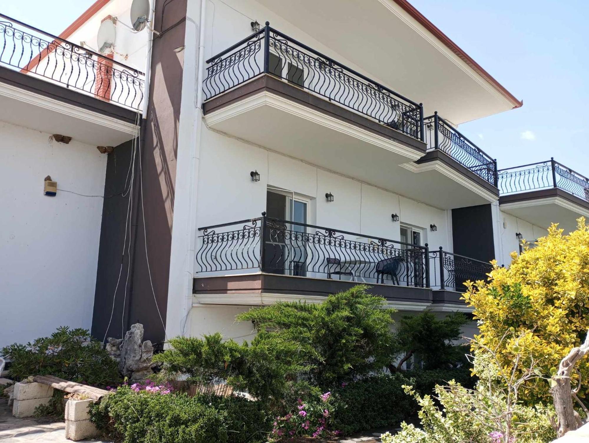 Villa Camellia Vrasná Exteriér fotografie